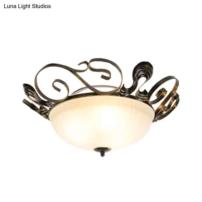 Lámpara de techo clásica DecorBites™ negra de 3 luces con pantalla de cristal blanco: ideal para iluminación empotrada en la sala de estar.