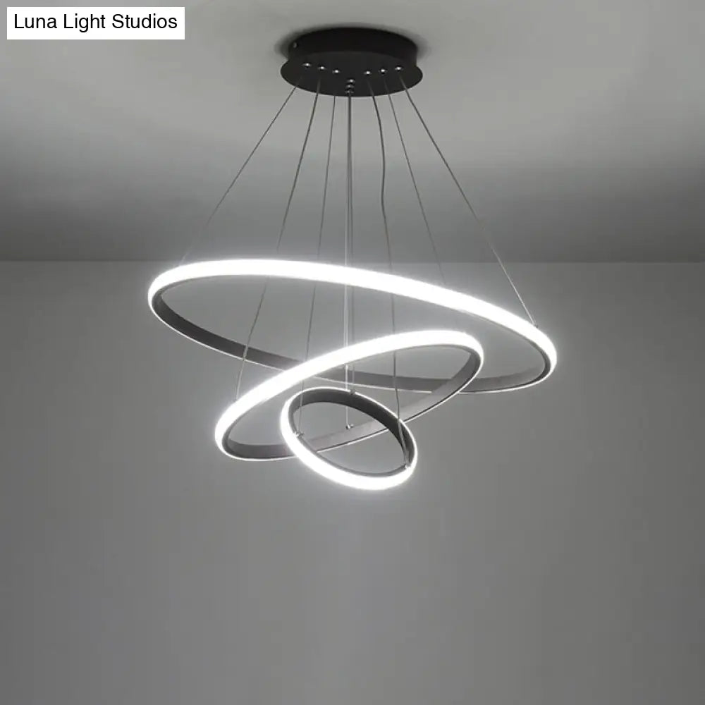 Black Circle Pendant Chandelier - Simple Style Metallic Restaurant Ceiling Light with LED