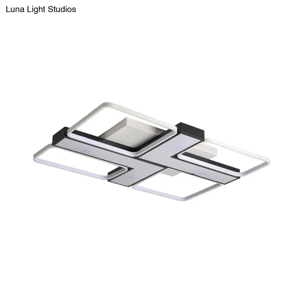 وحدة إضاءة LED سوداء على شكل حرف L من DecorBites™ مثبتة في السقف لغرفة الدراسة، باللون الأبيض الدافئ، بعرض 19 بوصة/24.5 بوصة/31.5 بوصة