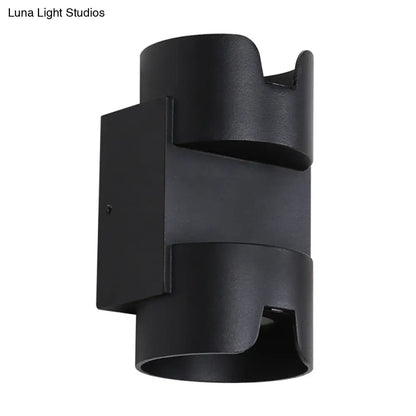 Aplique de pared empotrable LED negro DecorBites™ - Iluminación ascendente y descendente con pantalla cilíndrica metálica para patio