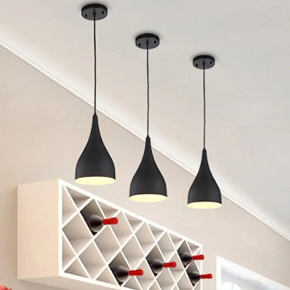 مصباح سقف صناعي دائري معدني أسود اللون