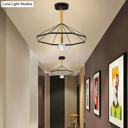 DecorBites™ مصباح معلق LED معدني أسود على شكل قفص مع غطاء كريستالي - نمط علوي شبه مسطح