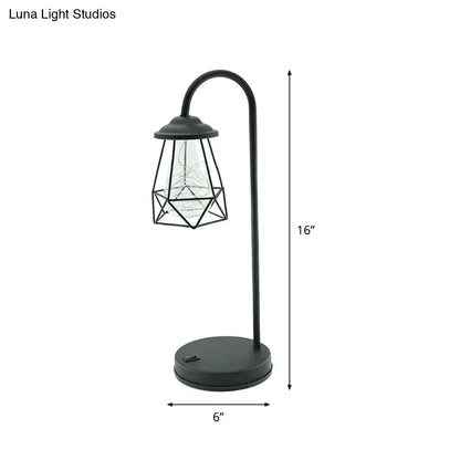 Lámpara de mesa LED de cuello de cisne de metal negro con jaula de alambre de estilo retro