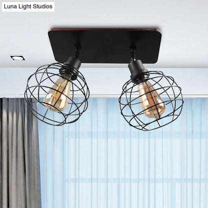 وحدة إضاءة سقف دوارة معدنية سوداء من DecorBites™ للمطاعم - تصميم قفص شبه مسطح صناعي مع رؤوس 1/2/3