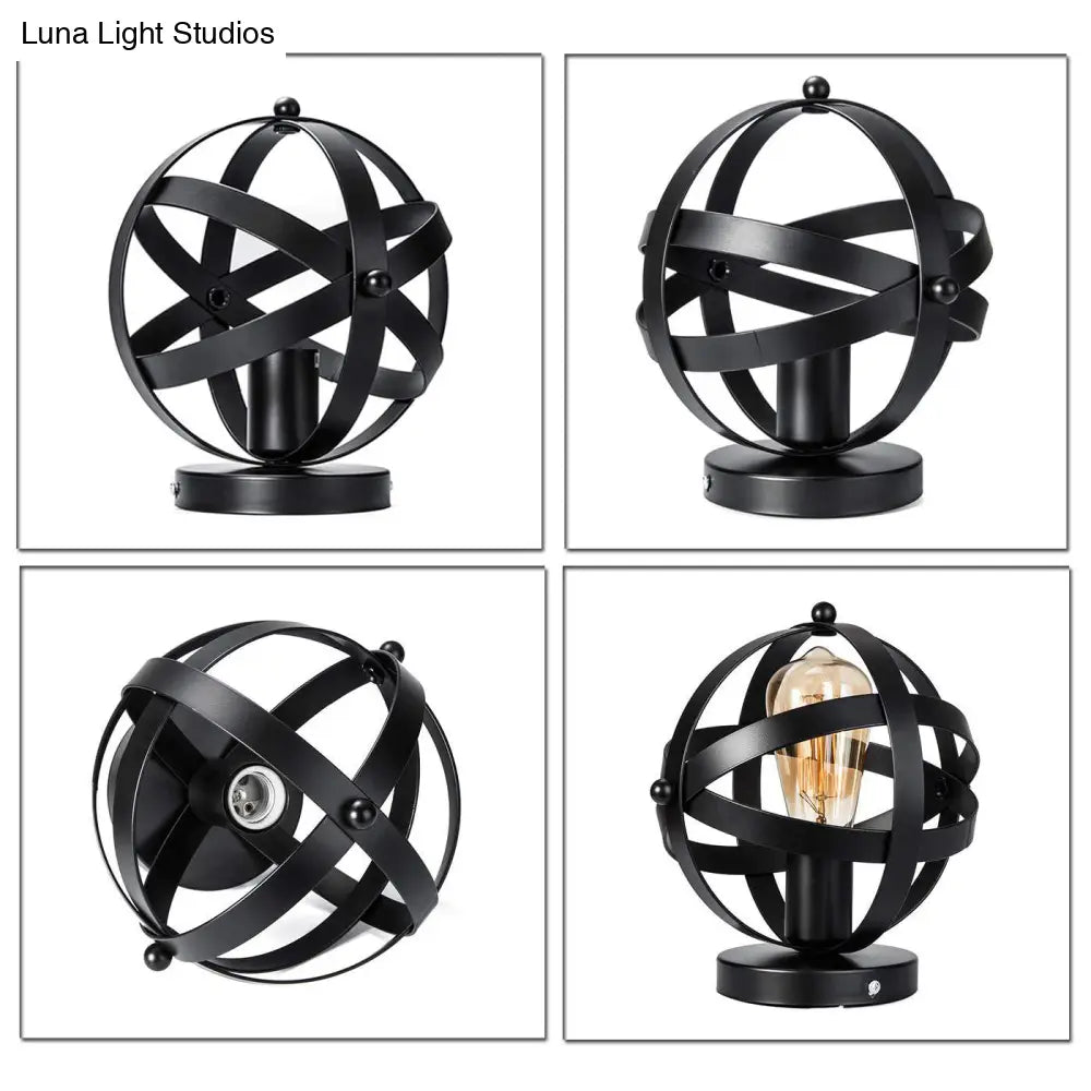 Lámpara de techo semiempotrada DecorBites™ de metal negro con bombilla individual y globo de sujeción industrial