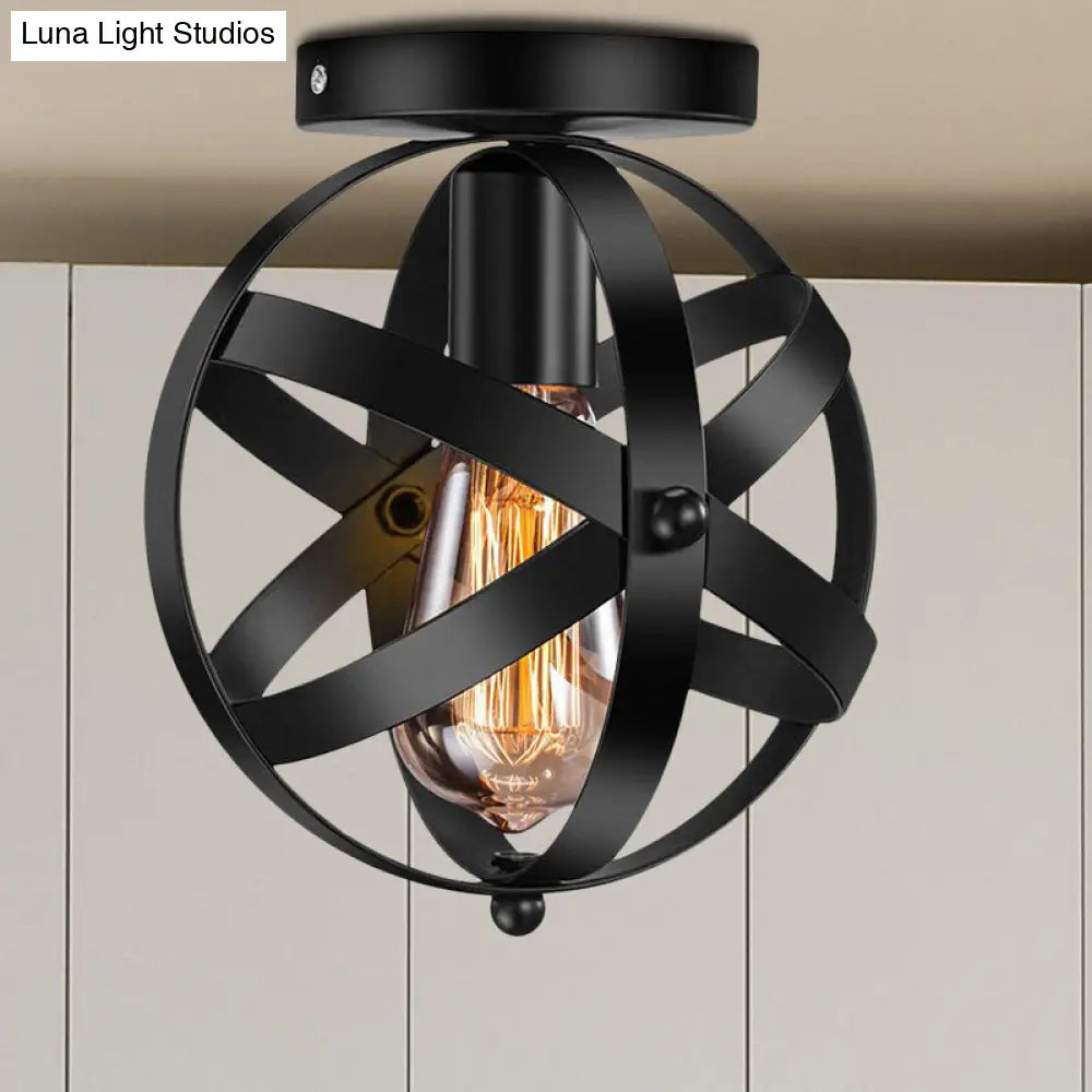 Lámpara de techo semiempotrada DecorBites™ de metal negro con bombilla individual y globo de sujeción industrial