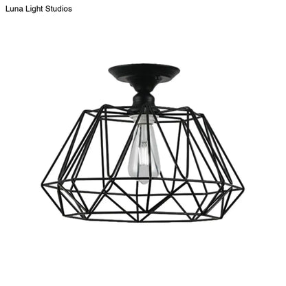 وحدة إضاءة سقف DecorBites™‎ سوداء معدنية على شكل قفص ماسي للممر - طراز صناعي علوي، قريبة من إضاءة السقف