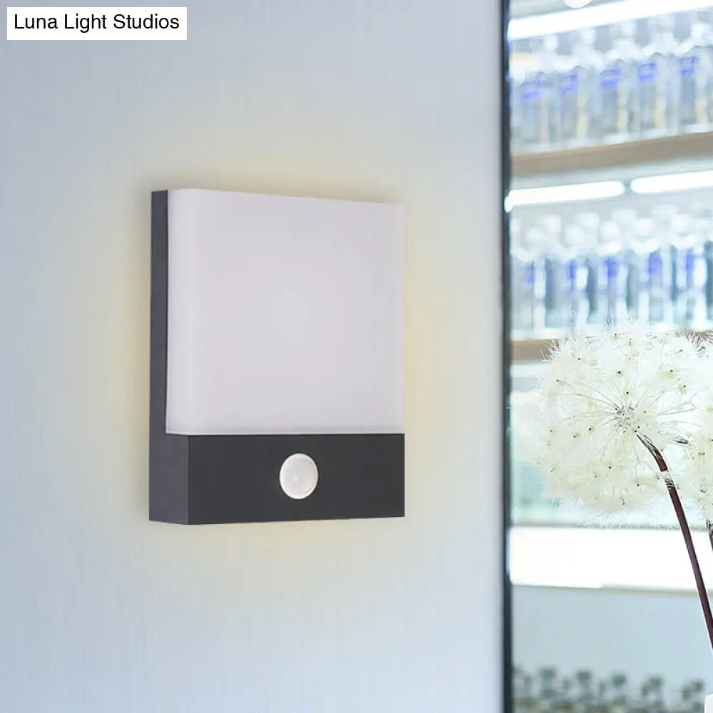 Aplique de pared LED DecorBites™ negro metálico: Lámpara de esquina moderna con tecnología de inducción