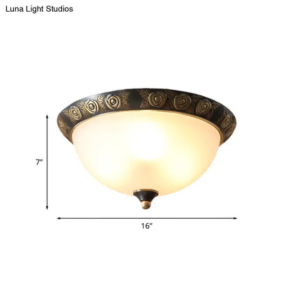 Lámpara de techo DecorBites™ de cristal opalino negro con adorno de hojas/flores - Montaje empotrado tradicional de 3 luces