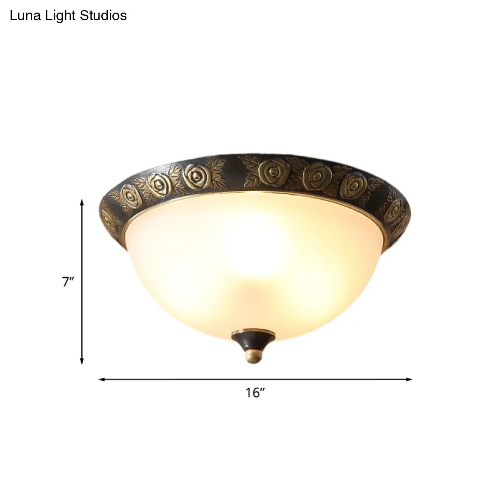 Lámpara de techo DecorBites™ de cristal opalino negro con adorno de hojas/flores - Montaje empotrado tradicional de 3 luces