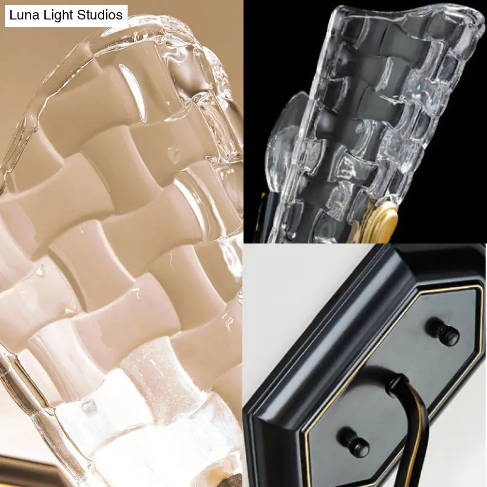 ديكوربايتس™ مصباح حائط حديث أسود بذراع معدني منحني ولوحة كريستالية شفافة