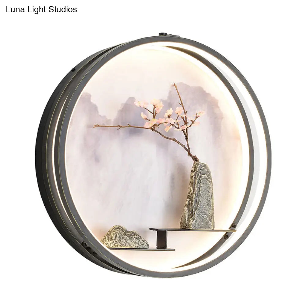 Lámpara de pared LED de metal negro de estilo oriental con diseño de montaña y flores