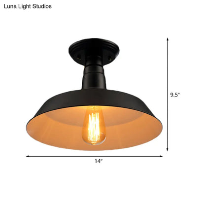 Lámpara de techo semiempotrada DecorBites™ de estilo industrial en negro y rojo para pasillo - Pantalla metálica tipo granero, 10"/14" de ancho