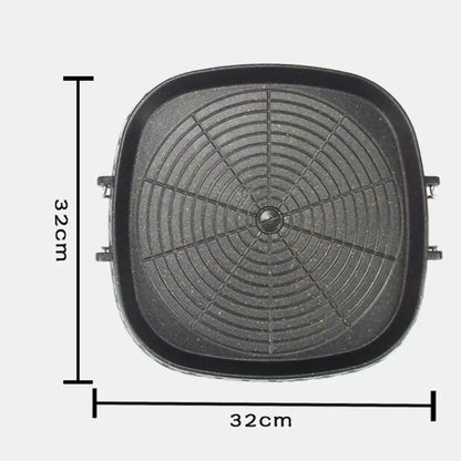 Black textured square 32cm non-stick korean bbq grill pan with speckled surface and concentric grooves for cooking