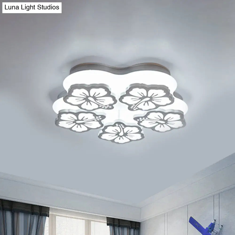 DecorBites™ Blossom Acrylic LED Flush Mount Ceiling Light: بسيط وأنيق، خيارات 5/7/12 رأسًا في ضوء دافئ/أبيض/طبيعي