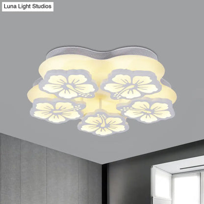 DecorBites™ Blossom Acrylic LED Flush Mount Ceiling Light: بسيط وأنيق، خيارات 5/7/12 رأسًا في ضوء دافئ/أبيض/طبيعي