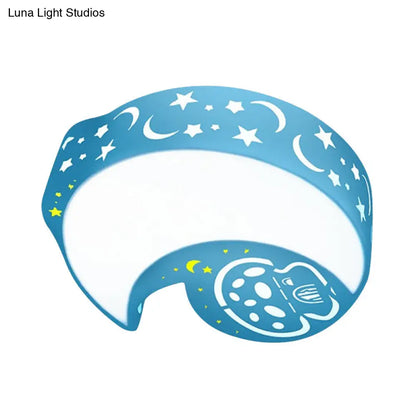 ديكوربايتس™ مصباح سقف قمري أزرق كرتوني للأطفال في رياض الأطفال مع حامل أكريليك مدمج