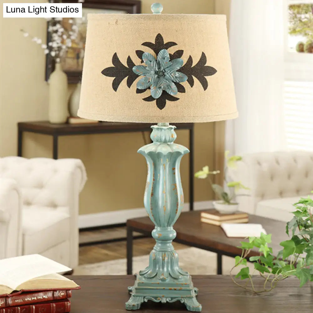 Blue Countryside Flower Patterned Table Lamp with Single-Bulb and Round Fabric Shade