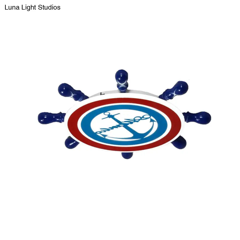 Lámpara de techo DecorBites™ con diseño de timón náutico azul para dormitorio infantil con ancla y diseño empotrado en acrílico.