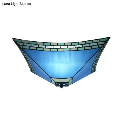 ديكوربايتس™ ديكوربايتس™ مصباح سقف من الزجاج الملون باللون الأزرق: تركيب مسطح مع غطاء هرمي على طراز تيفاني - مثالي لغرفة المعيشة
