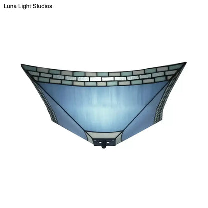 ديكوربايتس™ ديكوربايتس™ مصباح سقف من الزجاج الملون باللون الأزرق: تركيب مسطح مع غطاء هرمي على طراز تيفاني - مثالي لغرفة المعيشة