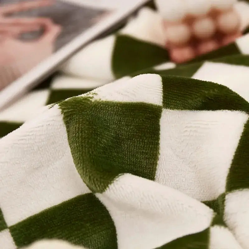 Soft green and white checkered double layer lamb wool bedroom throw blanket with lamb wool checkered design