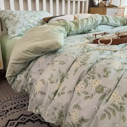 Light green boho cotton printed duvet set with delicate white and olive leaf patterns from decorbites bedding set