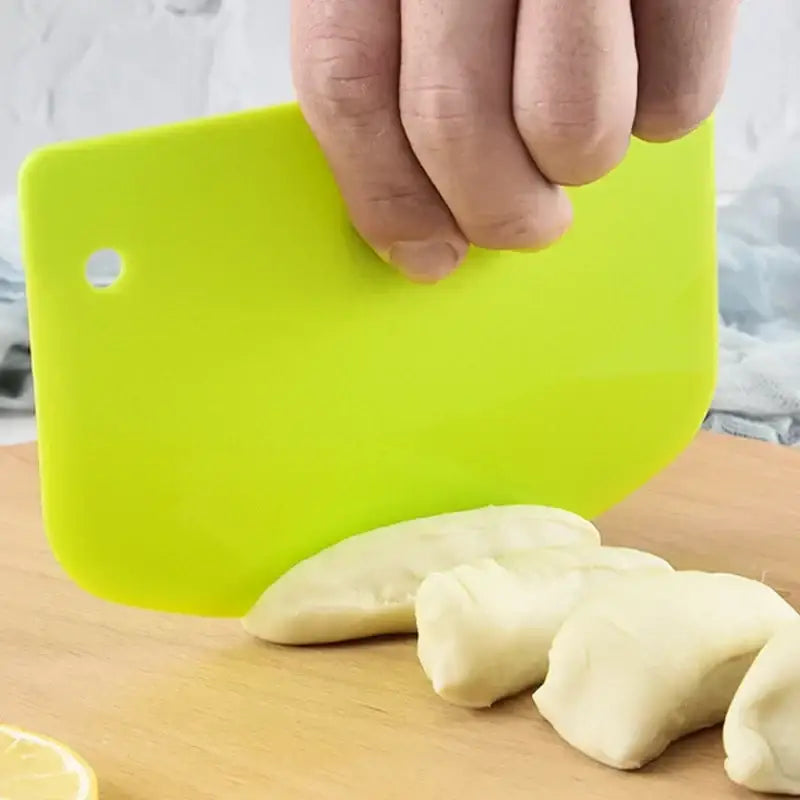 Bright green silicone cake spatula dough with rounded handle and hole for kitchen baking decorbites cake spatula tool