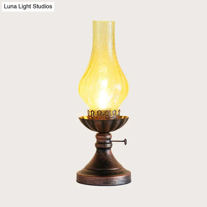 مصباح طاولة بجانب السرير بتصميم عتيق من الكيروسين، مصنوع من زجاج برونزي متشقق