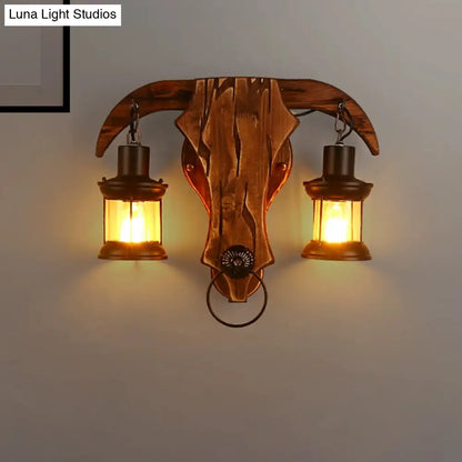مصباح حائط على شكل ثور - طراز ريترو، مع لمبتين، مصنوع من الخشب والمعدن، وغطاء فانوس