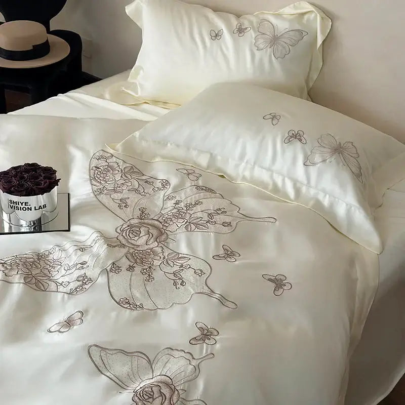 Cream-colored satin bedding set with delicate silver decorbites butterfly flowers embroidery for bedroom decor