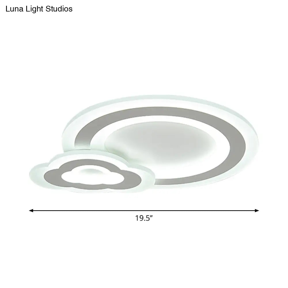 Lámpara de techo LED infantil DecorBites™ con diseño de estrella, nube y corazón, luz blanca cálida.