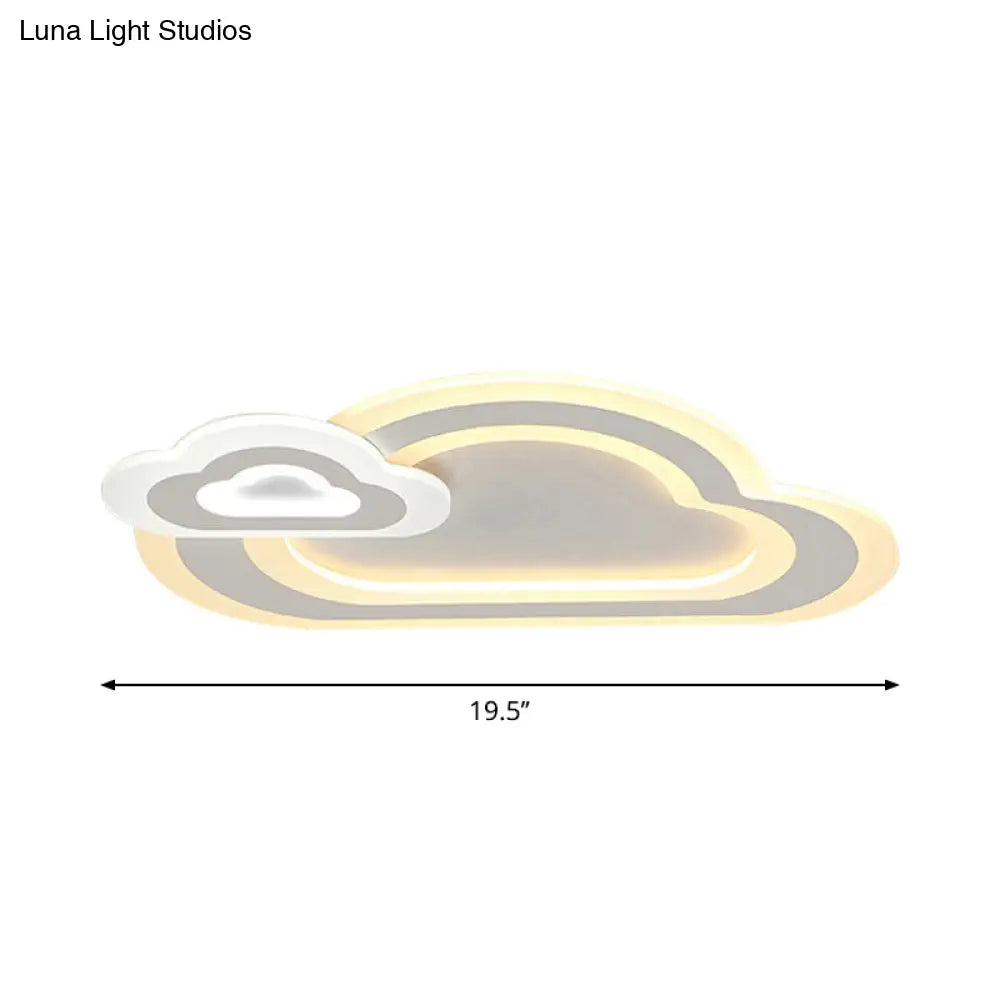 Lámpara de techo LED infantil DecorBites™ con diseño de estrella, nube y corazón, luz blanca cálida.