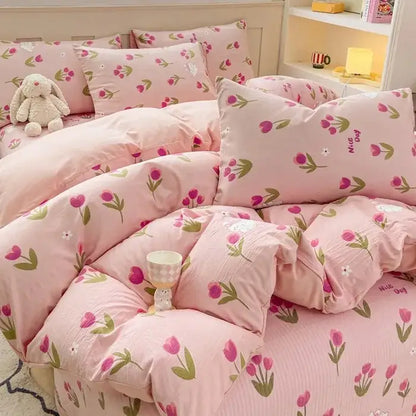 Pink tulip-patterned cotton duvet cover set with soft plush fabric and subtle green stems for bedroom bedding