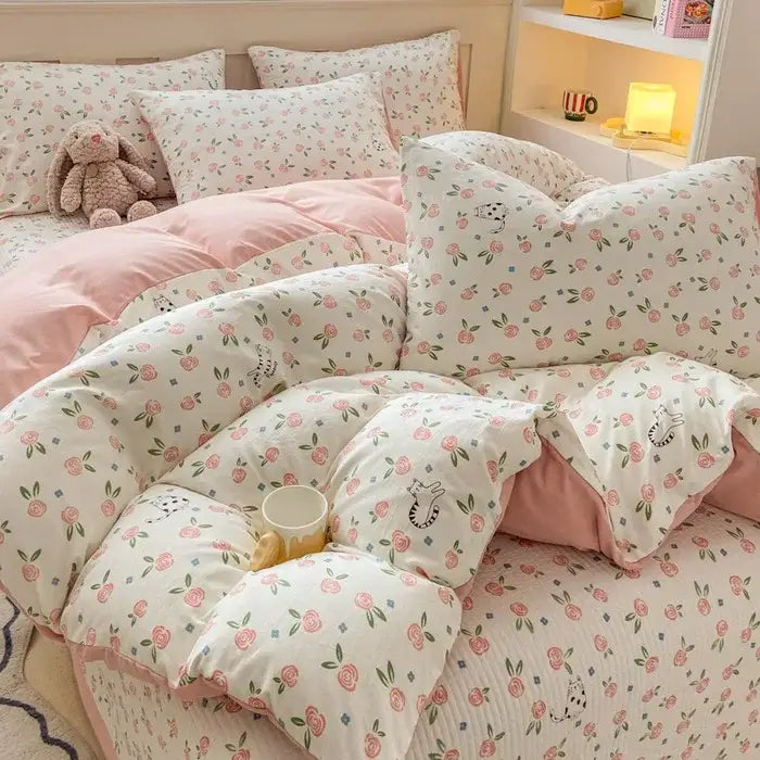 Pink and white floral cotton duvet cover set with cartoon cat design and soft cozy texture for bedroom bedding