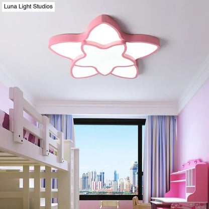 DecorBites™ DecorBites™ Cartoon LED Flush Mount Light: مصباح سقف أكريليك نابض بالحياة ذو نجمتين للممر وغرفة نوم الأطفال