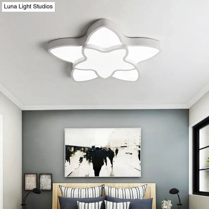DecorBites™ DecorBites™ Cartoon LED Flush Mount Light: مصباح سقف أكريليك نابض بالحياة ذو نجمتين للممر وغرفة نوم الأطفال