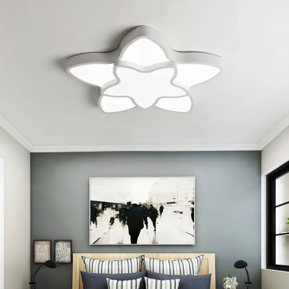 DecorBites™ DecorBites™ Cartoon LED Flush Mount Light: مصباح سقف أكريليك نابض بالحياة ذو نجمتين للممر وغرفة نوم الأطفال