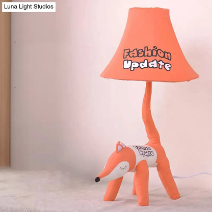 مصباح قراءة كرتوني: مصباح مكتبي من القماش بتصميم حيوانات مرحة لغرفة نوم الطفل