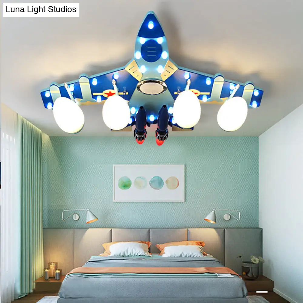 Lámpara de techo empotrada DecorBites™ estilo caricatura con forma de avión azul, iluminación de techo de madera y pantalla de vidrio opalino en forma de lágrima - 3/4 bombillas