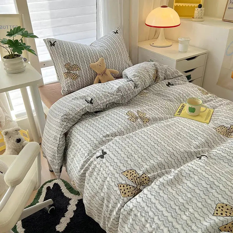 White duvet bedding set with gray wavy stripes and tan polka dot bows in decorbites cartoon style cotton design