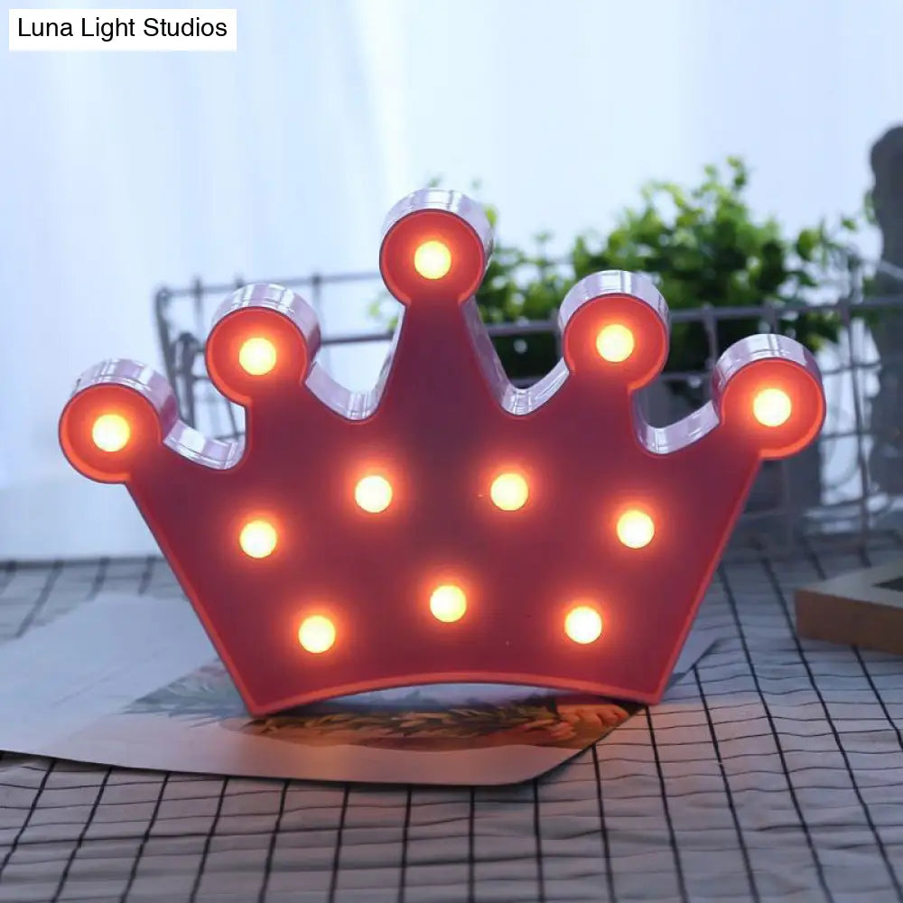 Lámpara de mesilla de noche con forma de corona de plástico estilo caricatura - Luz nocturna LED a pilas