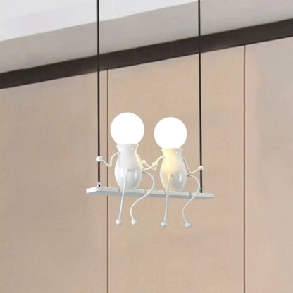 Lámpara de araña metálica con diseño de niño columpio de dibujos animados - 1/2 cabezales, acabado blanco y negro - Lámpara colgante para dormitorio