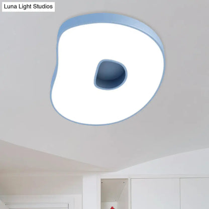 Lámpara de techo infantil DecorBites™ DecorBites™ blanca con diseño de dibujos animados y pantalla acrílica