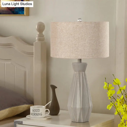 Ceramic Countryside Vase Table Light with Single Bulb and White/Beige Round Shade