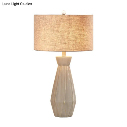 Ceramic Countryside Vase Table Light with Single Bulb and White/Beige Round Shade