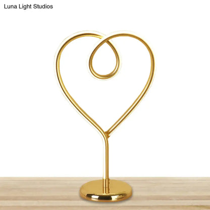 Charming Heart Nightlight LED Desk Lamp with Metal Pedestal for Bedroom