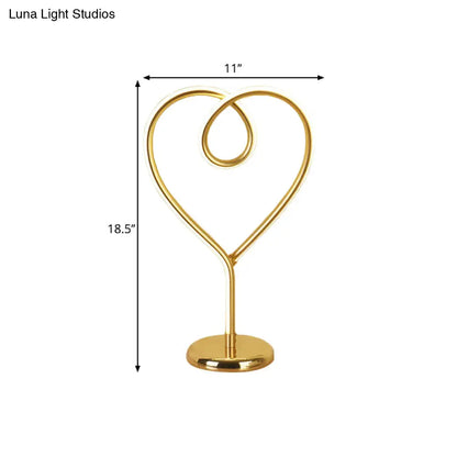 Charming Heart Nightlight LED Desk Lamp with Metal Pedestal for Bedroom
