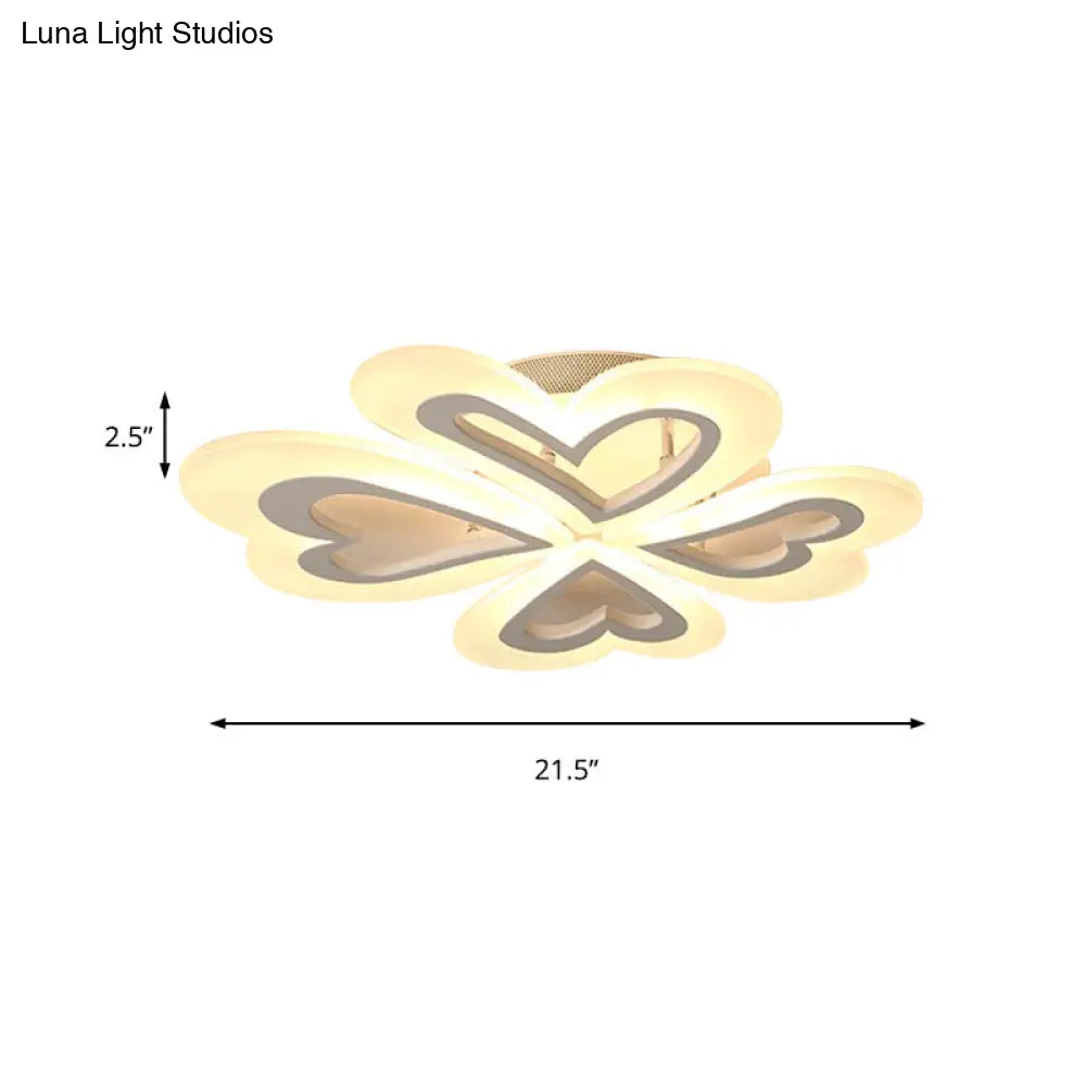 Lámpara de techo DecorBites™ con forma de corazón y pétalos para dormitorio infantil - Montaje empotrado en acrílico - Bonita y práctica
