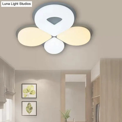 Lámpara de techo LED infantil DecorBites™ en gris/blanco/café - Diseño floral adorable